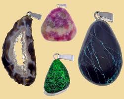 sieraden met edelstenen